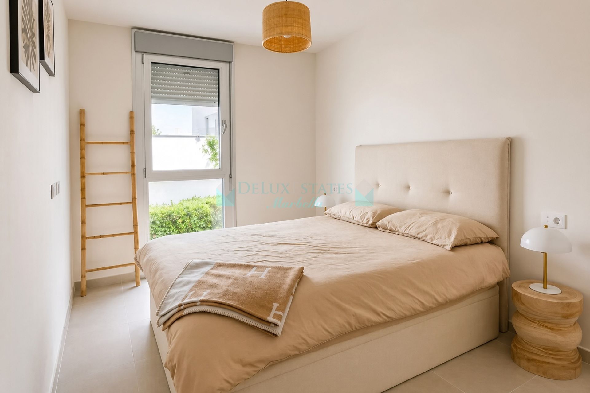 Apartamento en venta en Cancelada, Estepona