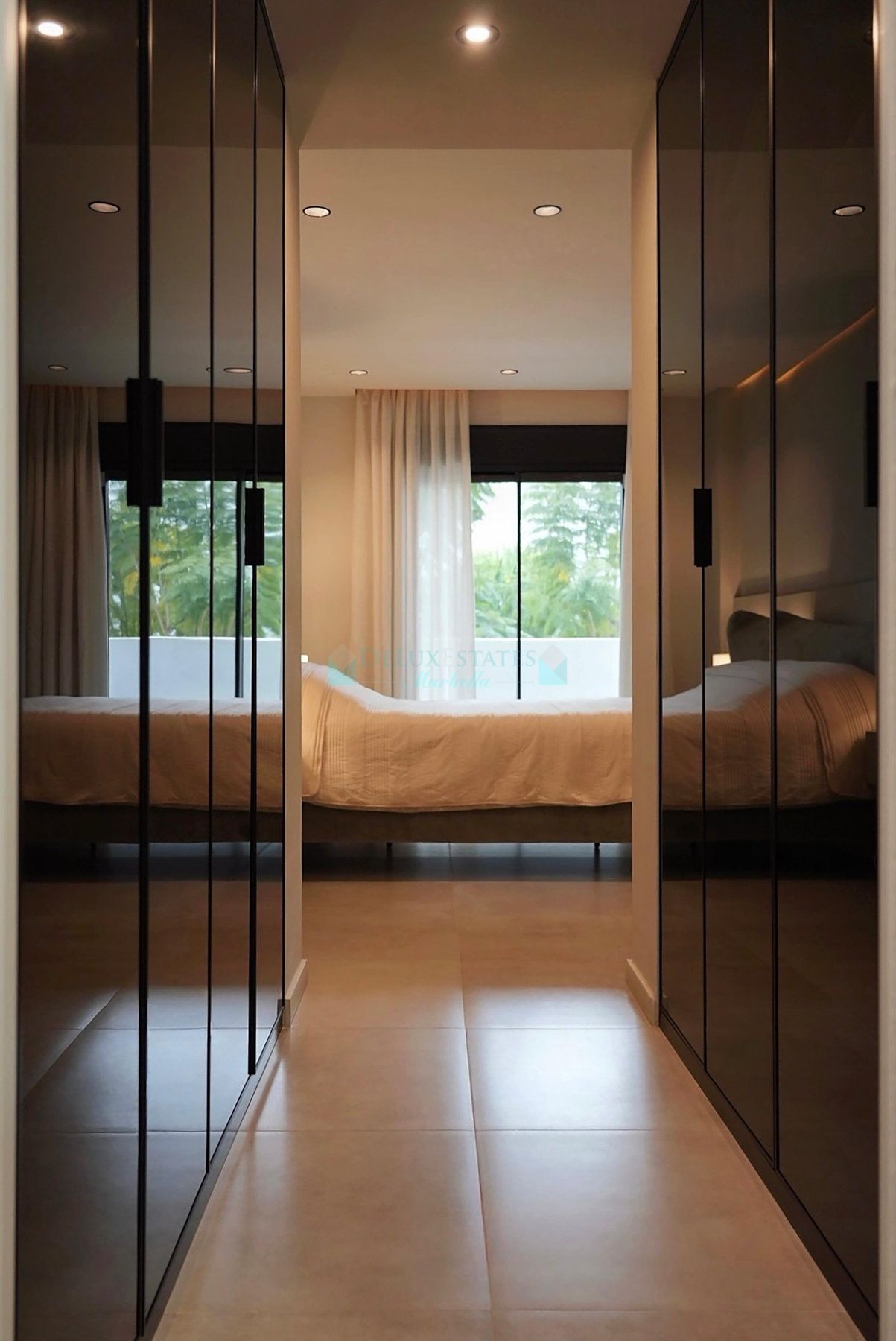 Apartamento Planta Baja en venta en La Maestranza, Nueva Andalucia