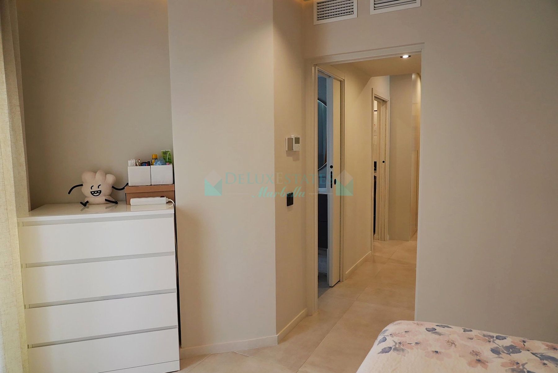 Apartamento Planta Baja en venta en La Maestranza, Nueva Andalucia