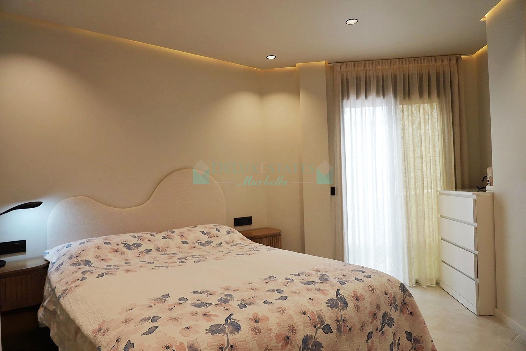 Apartamento Planta Baja en venta en La Maestranza, Nueva Andalucia