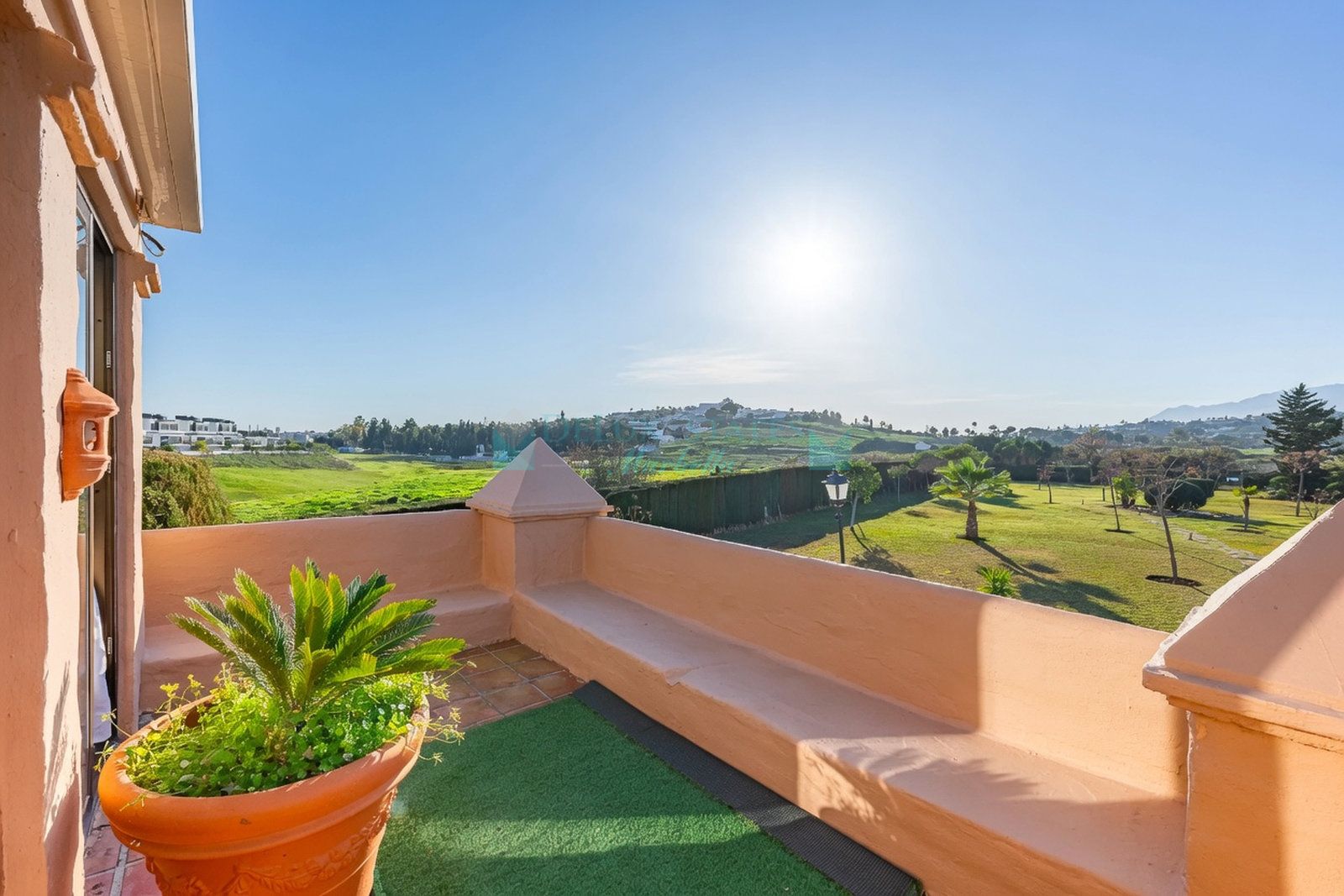 Duplex Penthouse for sale in La Cartuja del Golf, Estepona