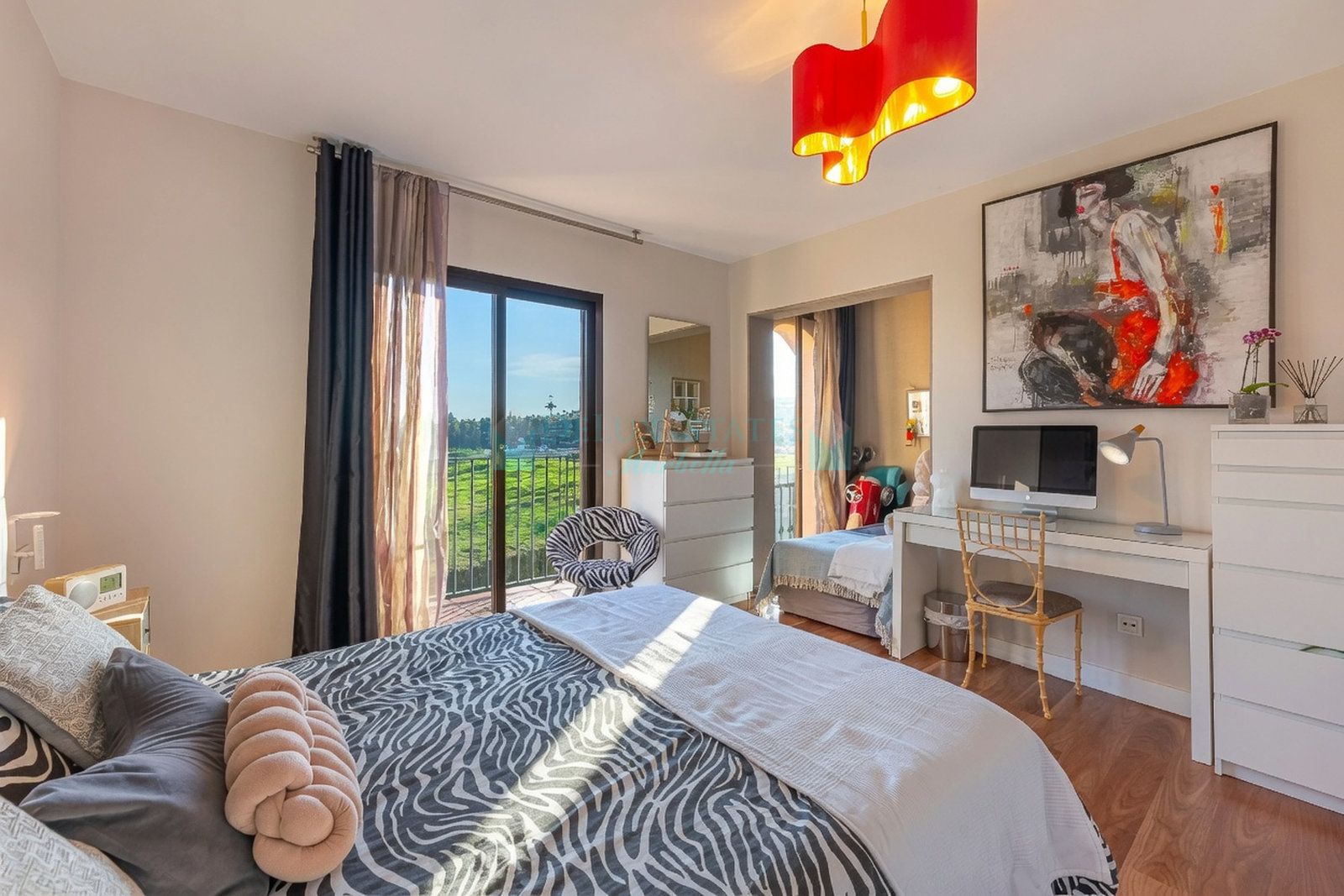 Duplex Penthouse for sale in La Cartuja del Golf, Estepona