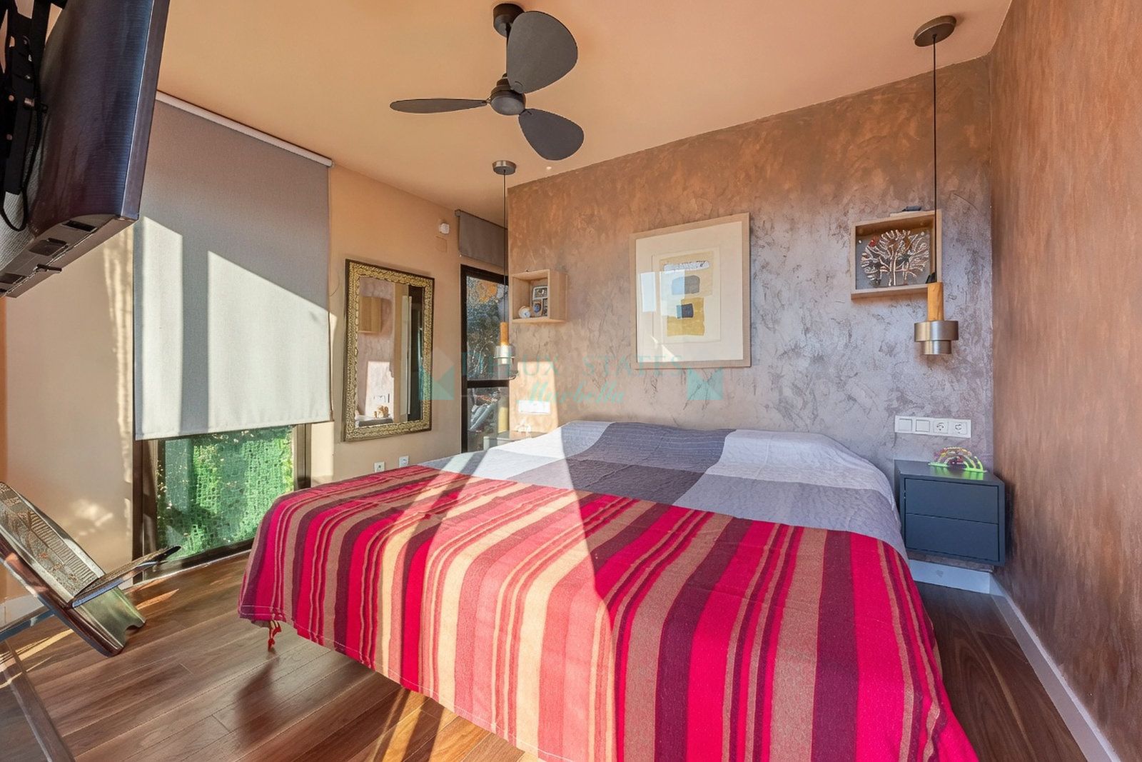 Duplex Penthouse for sale in La Cartuja del Golf, Estepona