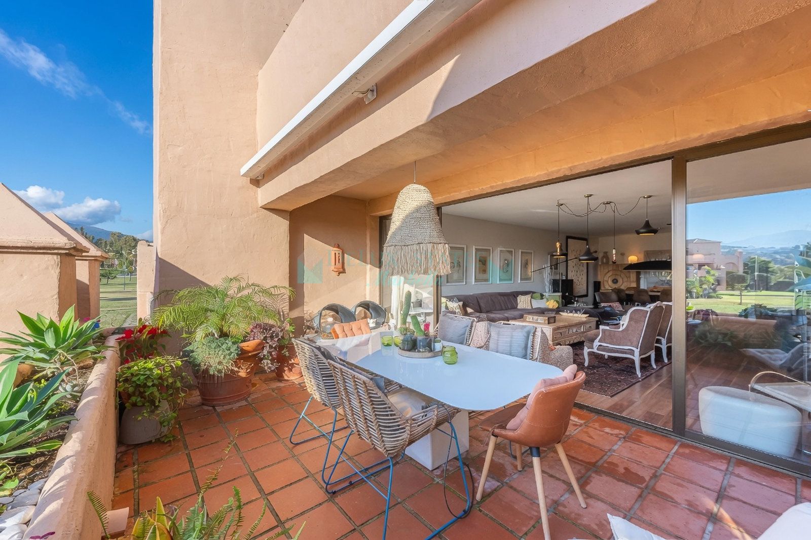 Duplex Penthouse for sale in La Cartuja del Golf, Estepona