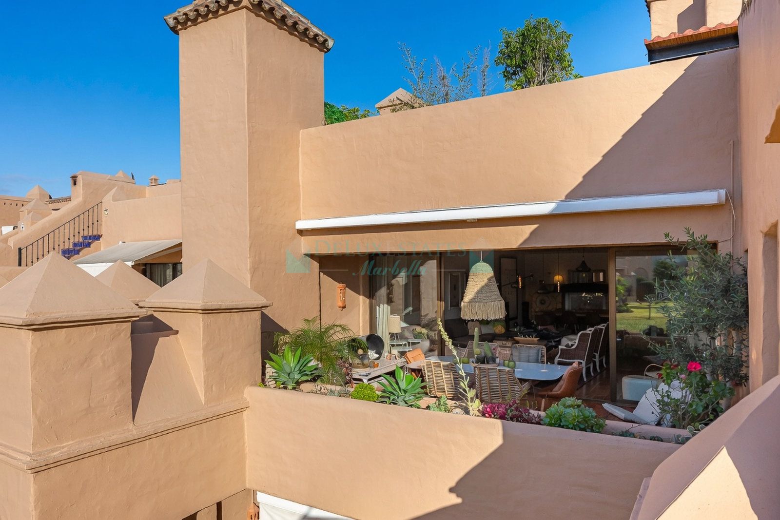 Duplex Penthouse for sale in La Cartuja del Golf, Estepona