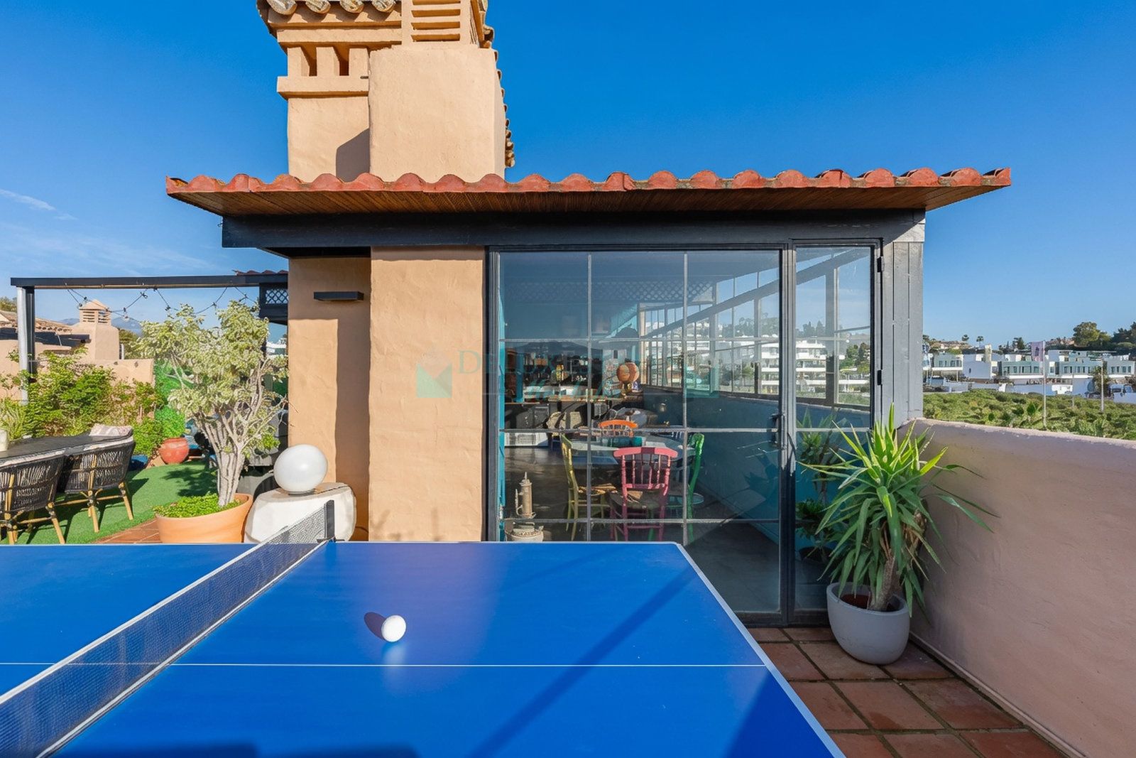 Duplex Penthouse for sale in La Cartuja del Golf, Estepona