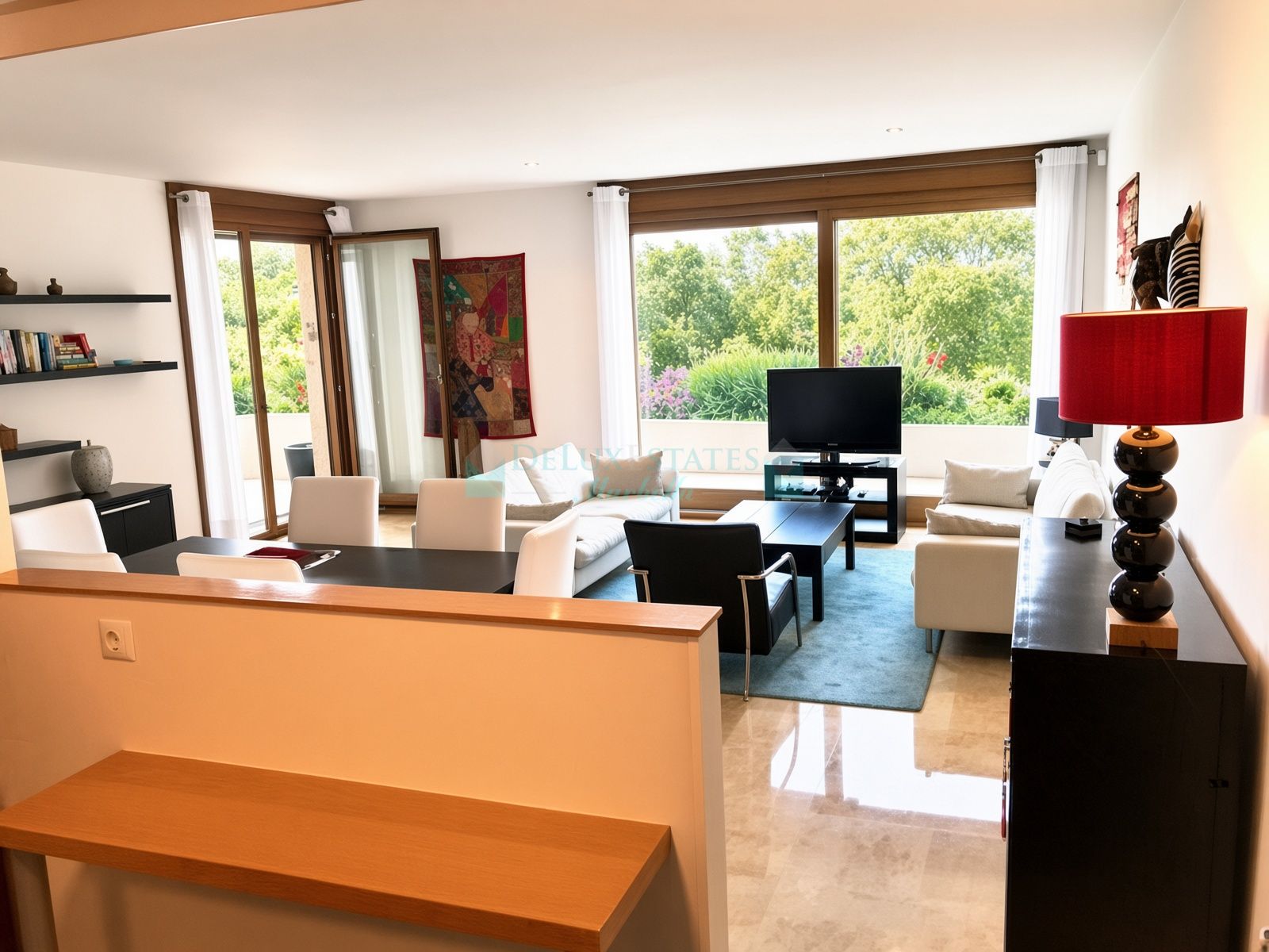 Apartamento en venta en Los Altos de los Monteros, Marbella Este
