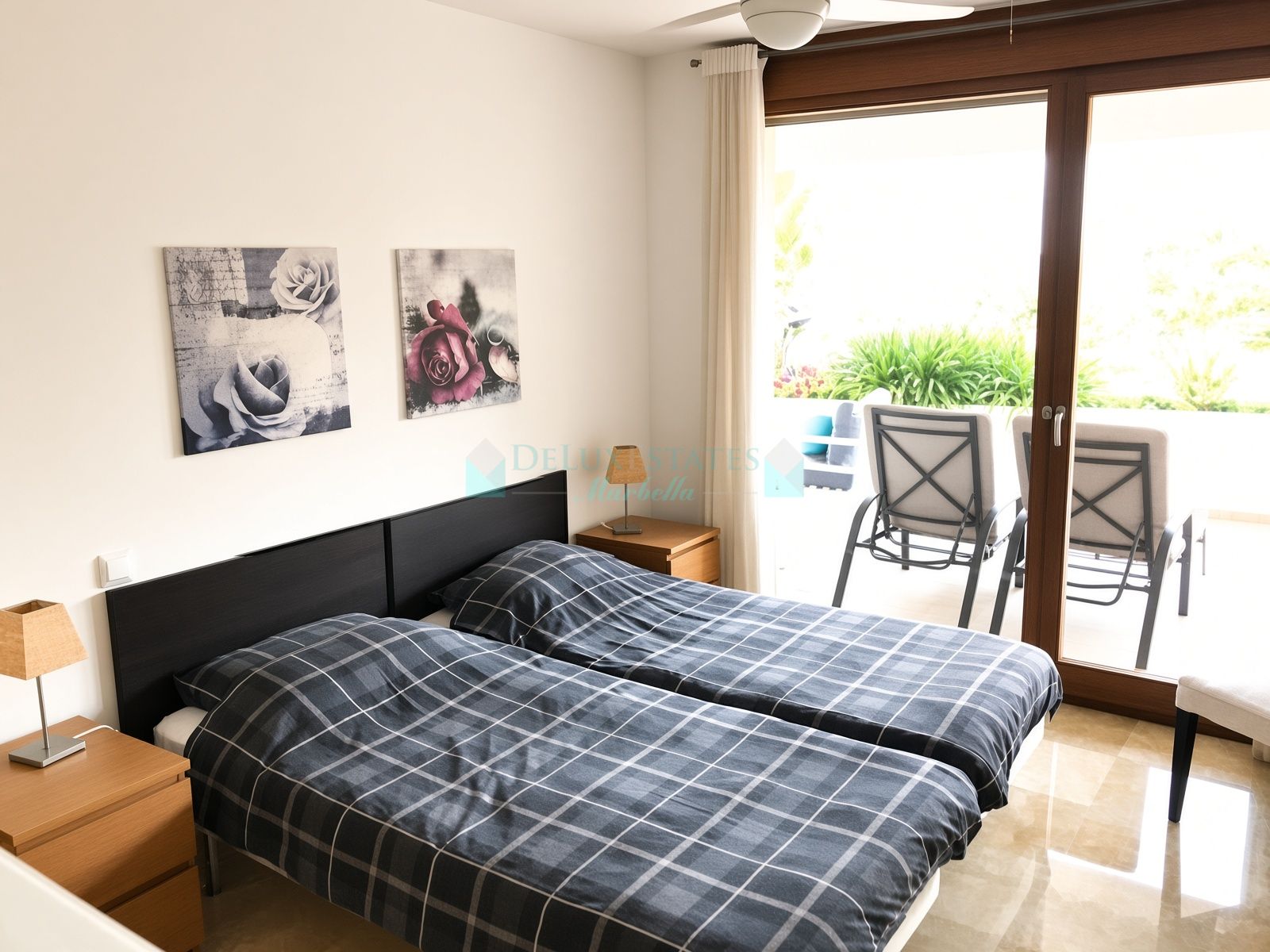 Apartamento en venta en Los Altos de los Monteros, Marbella Este