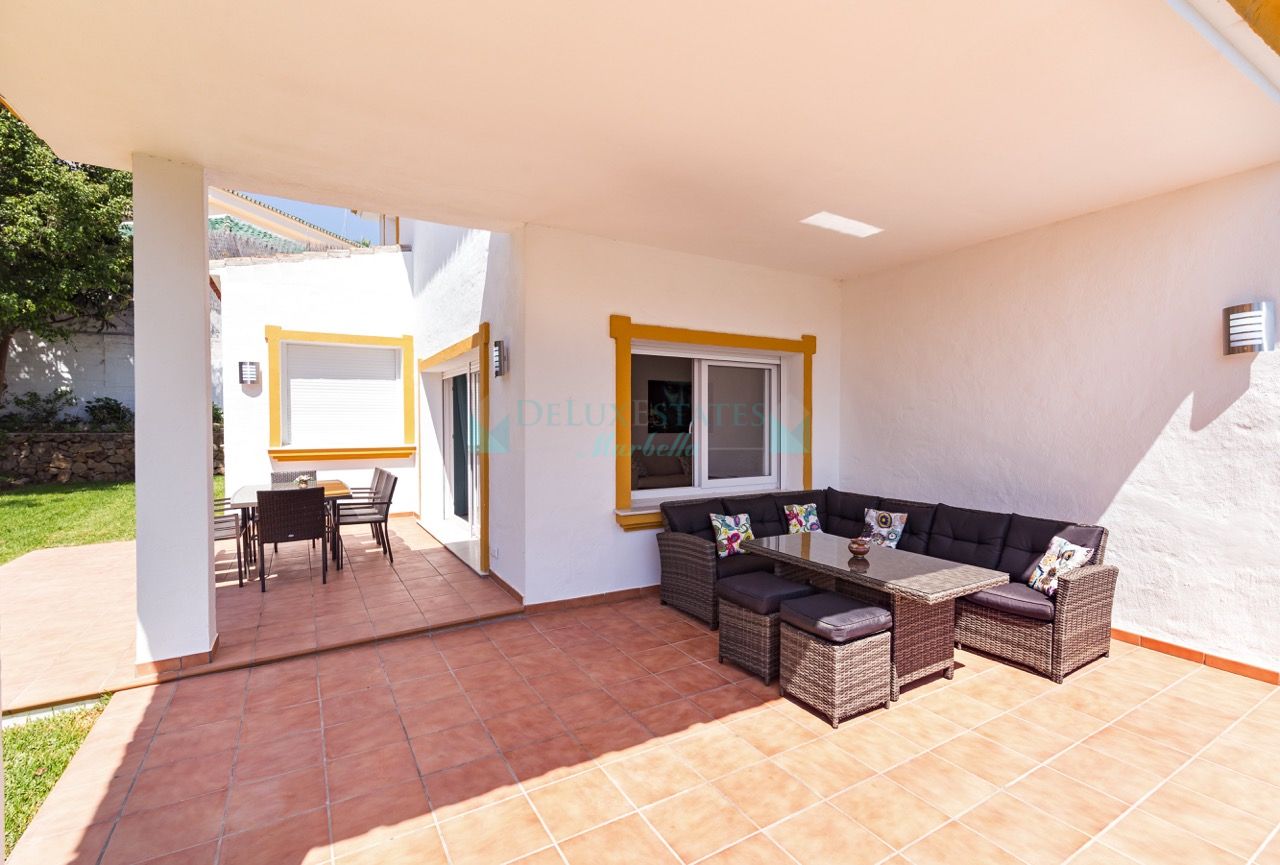 Photo Gallery - Fully renovated detached villa in Atalaya de Rio Verde,Puerto Banus.