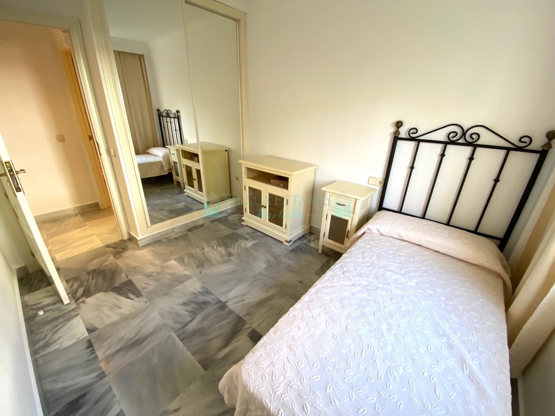 Apartamento Planta Baja en alquiler en Marbella - Puerto Banus