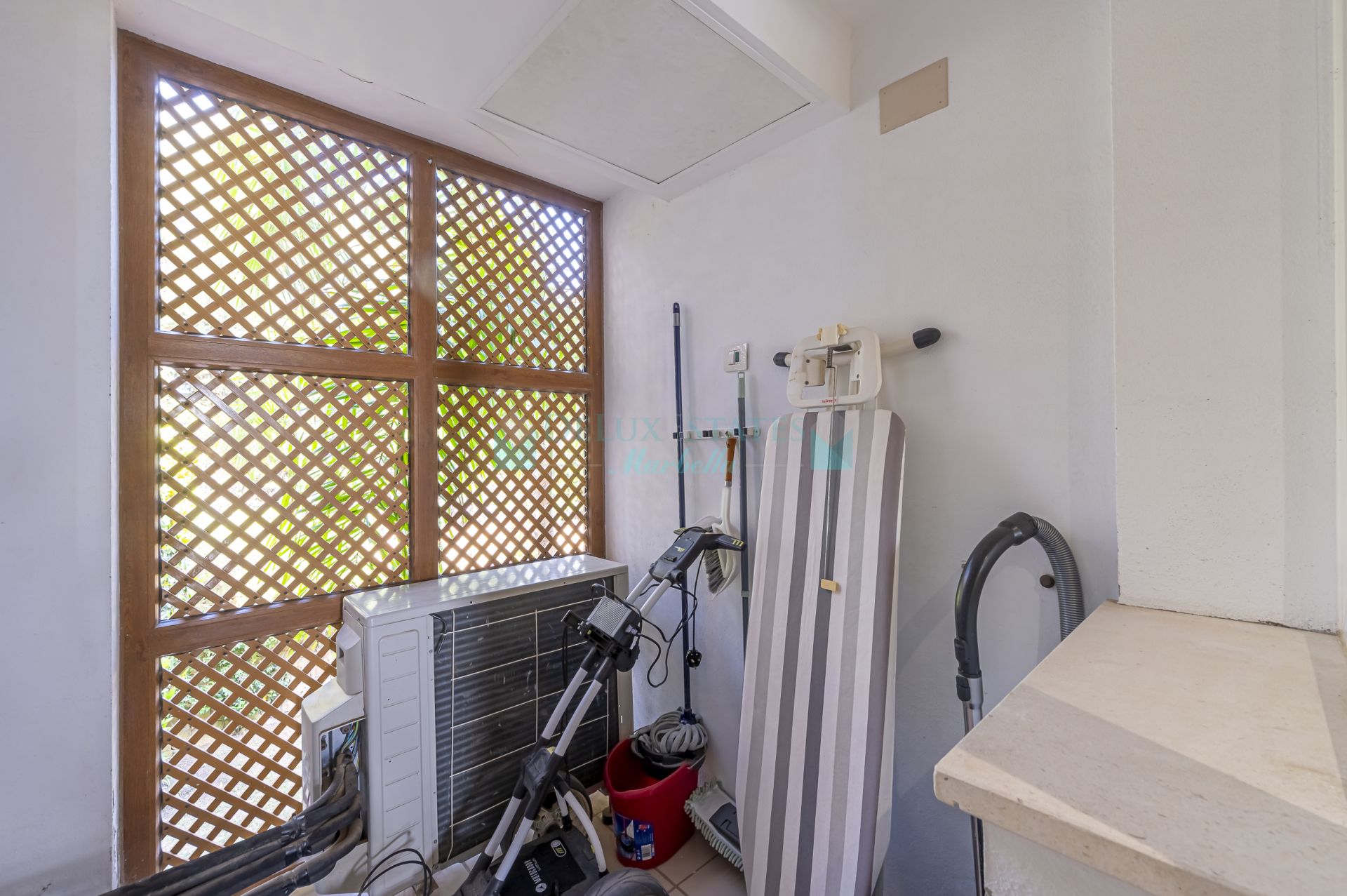 Apartamento en venta en Benavista, Estepona