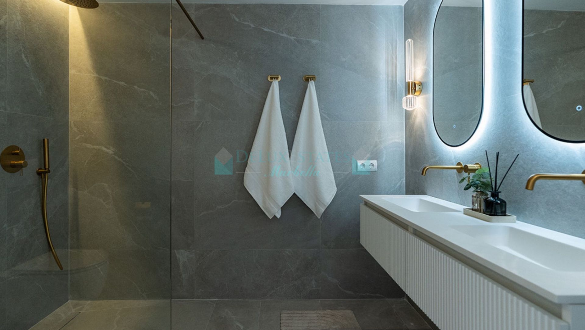 Town House for sale in La Quinta, Benahavis