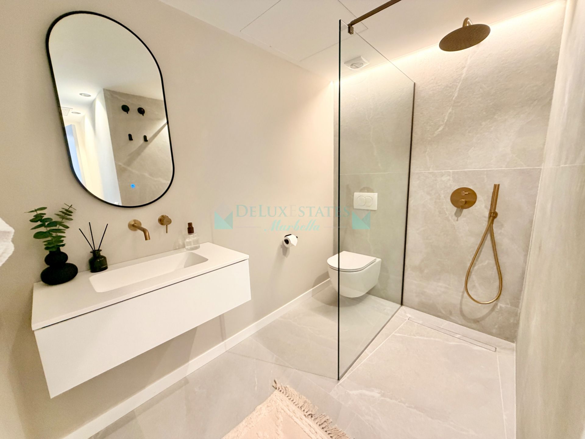 Apartamento en venta en La Quinta, Benahavis