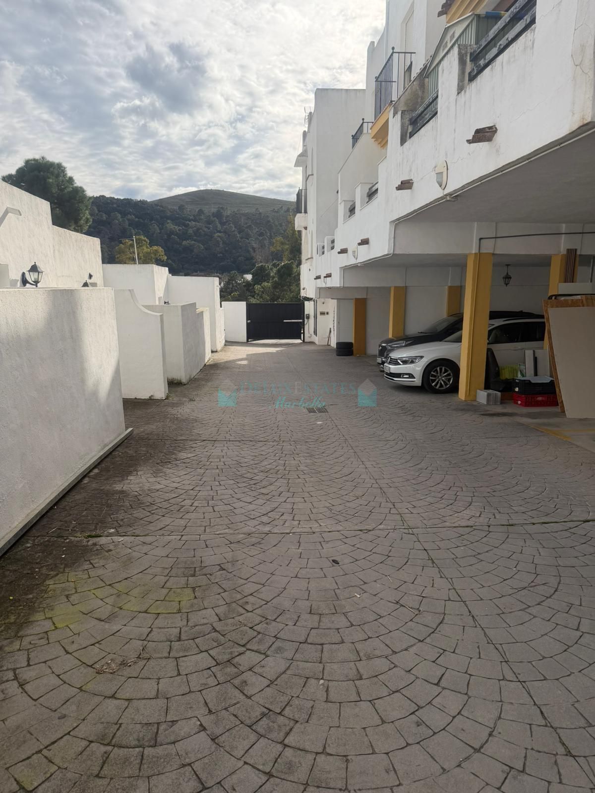 Town House for sale in Benahavis Centro, Benahavis