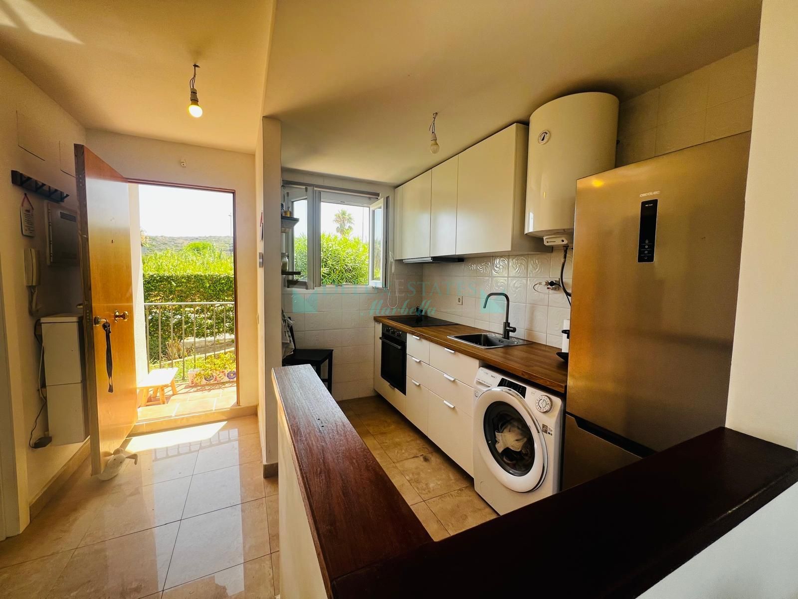 Apartment for sale in Playa Paraiso, Manilva