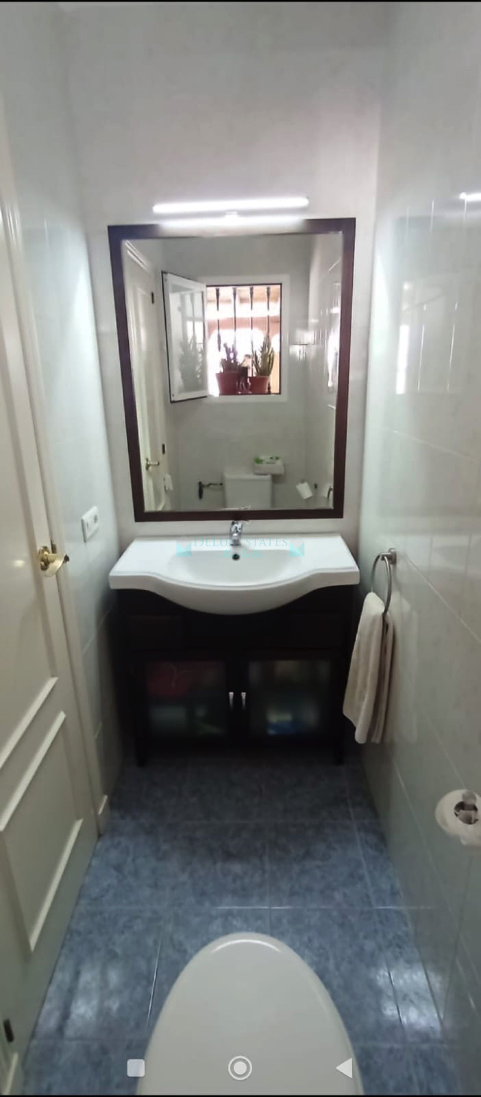 Town House for sale in Lindasol, Marbella East