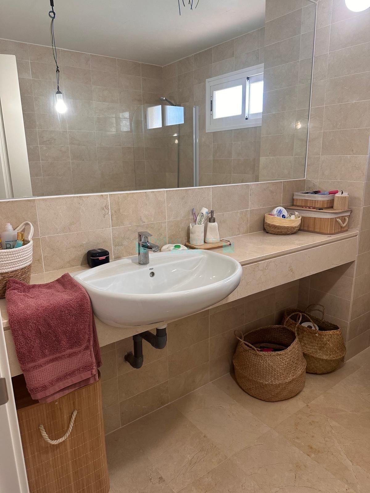 Apartamento Planta Baja en venta en La Duquesa, Manilva