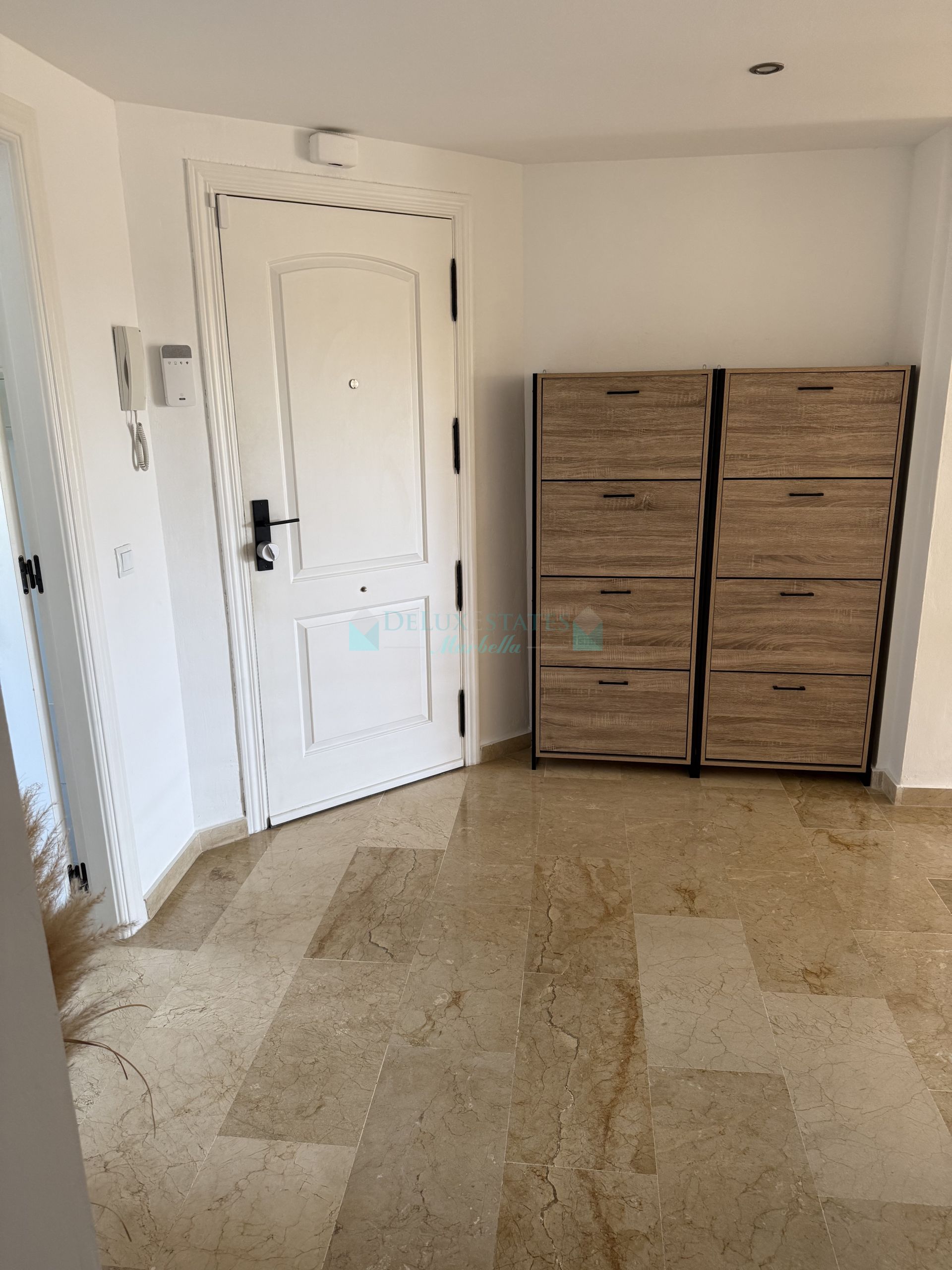 Apartment for sale in Nueva Atalaya, Estepona