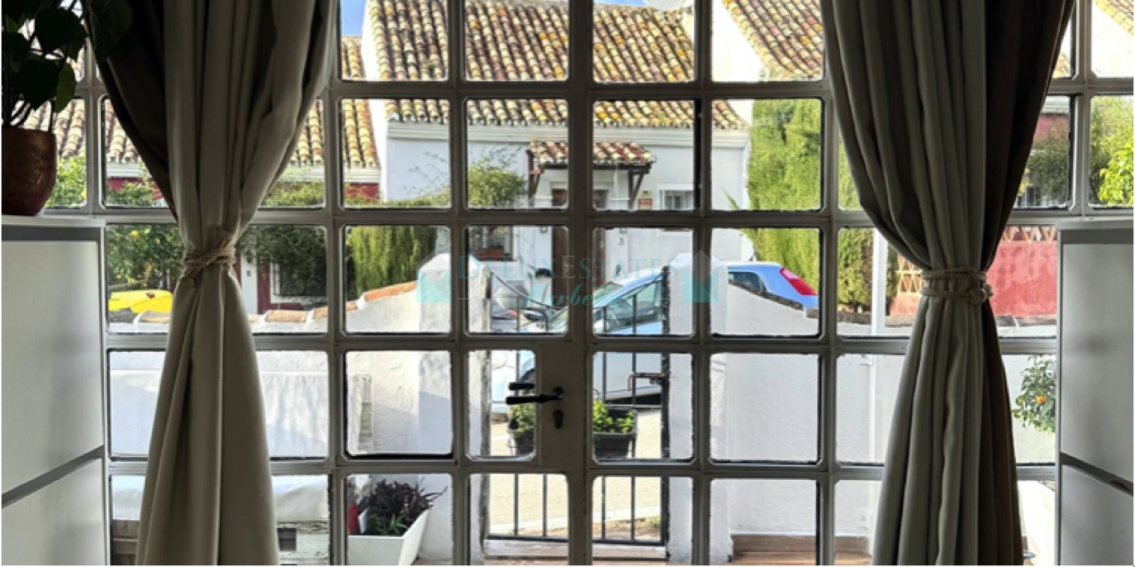 Town House for sale in Rio Real, Marbella East