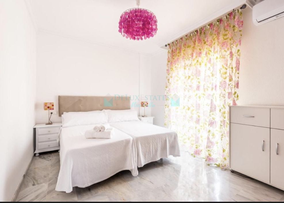 Semi Detached House for rent in Bello Horizonte, Marbella East