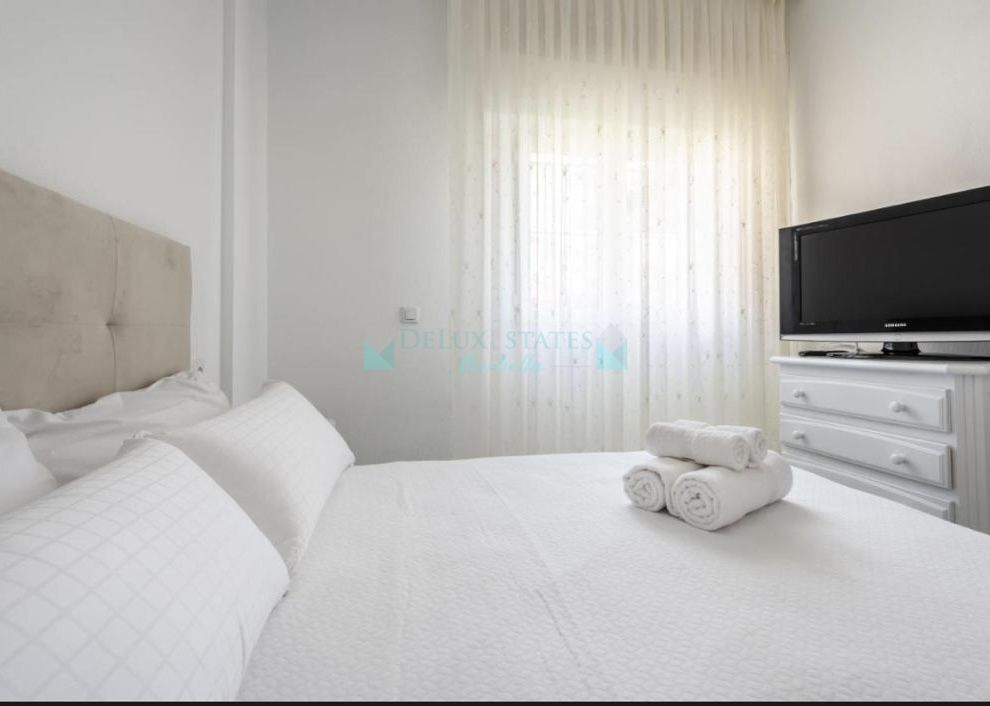 Semi Detached House for rent in Bello Horizonte, Marbella East