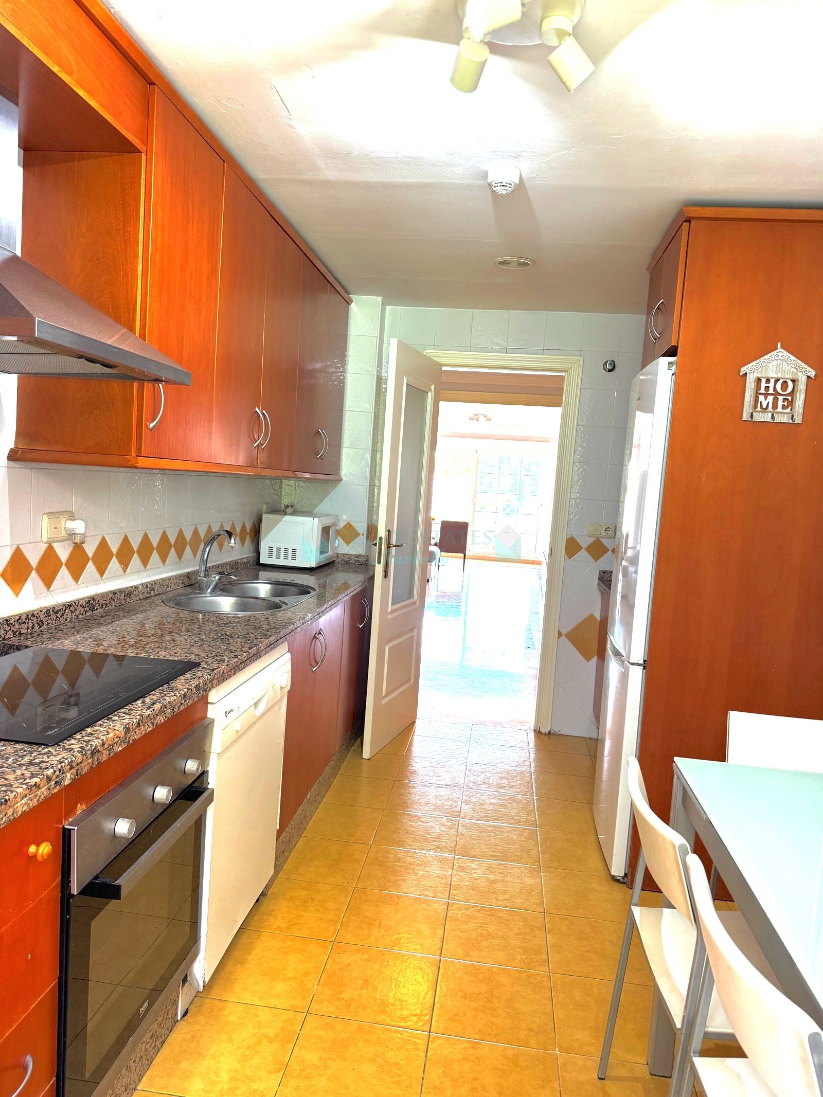 Apartment for sale in Las Lomas de Rio Real, Marbella East