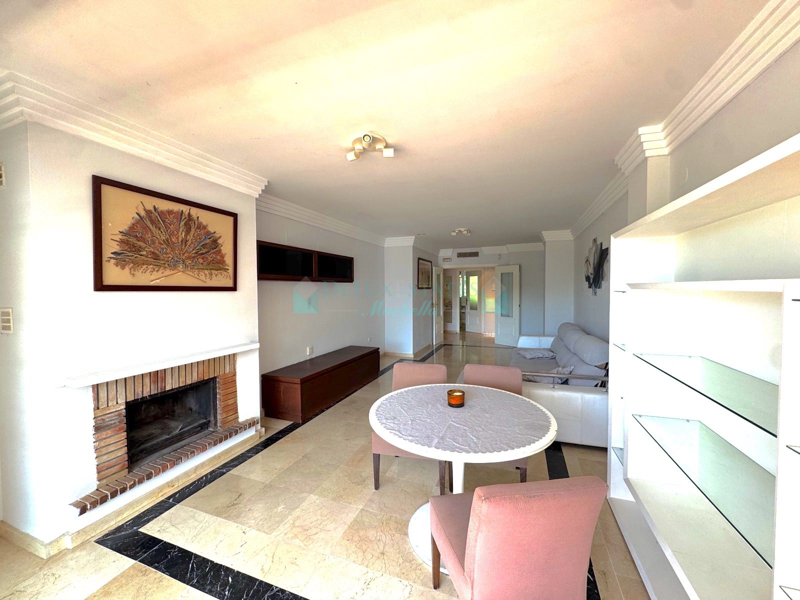 Apartment for sale in Las Lomas de Rio Real, Marbella East