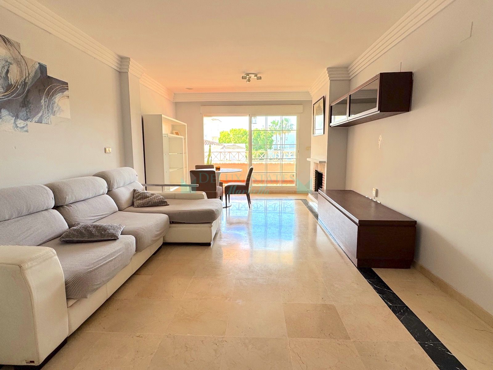 Apartment for sale in Las Lomas de Rio Real, Marbella East