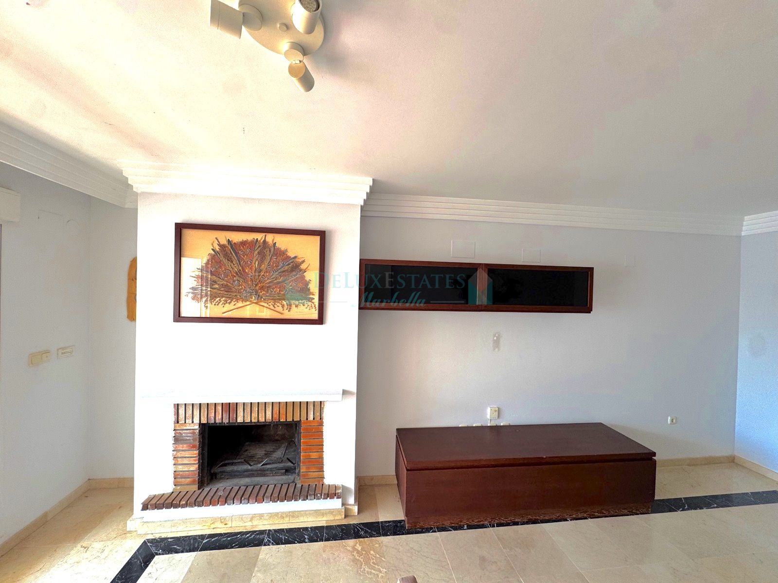 Apartment for sale in Las Lomas de Rio Real, Marbella East