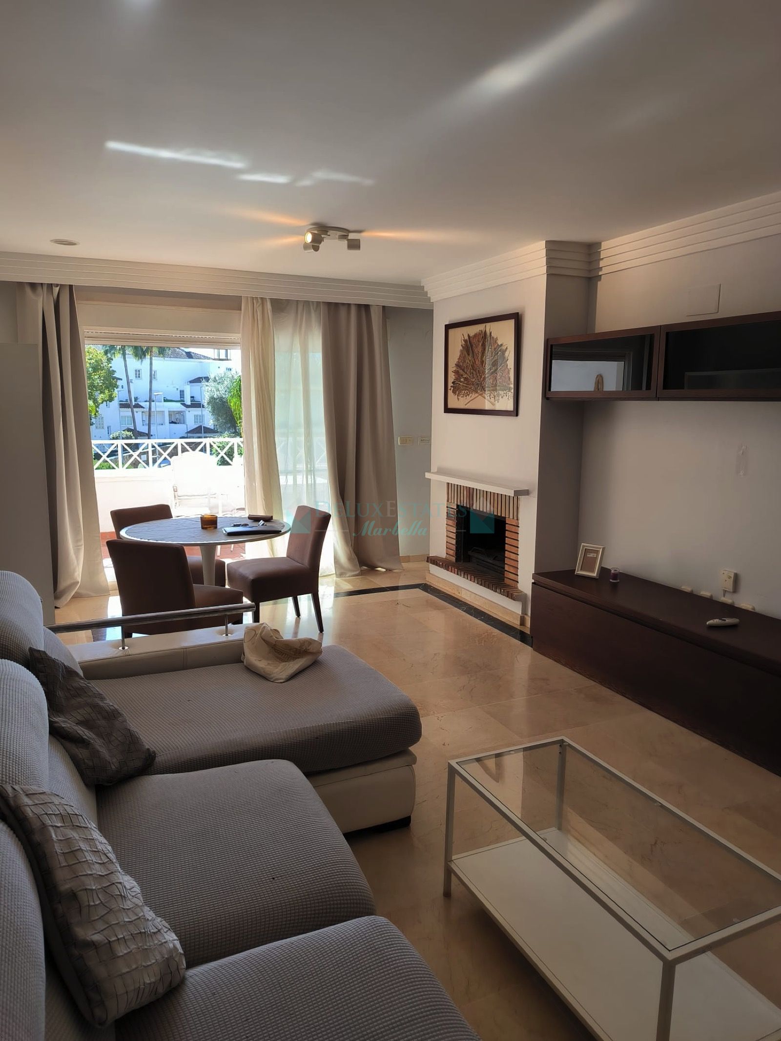 Apartment for sale in Las Lomas de Rio Real, Marbella East