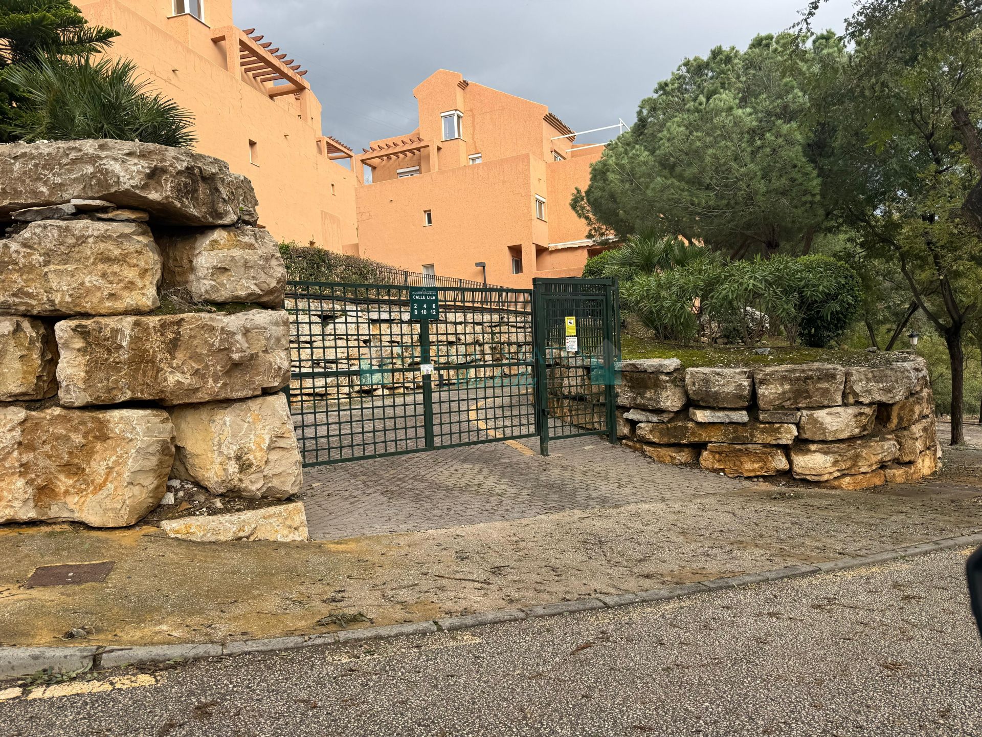 Apartment for sale in Elviria, Marbella East