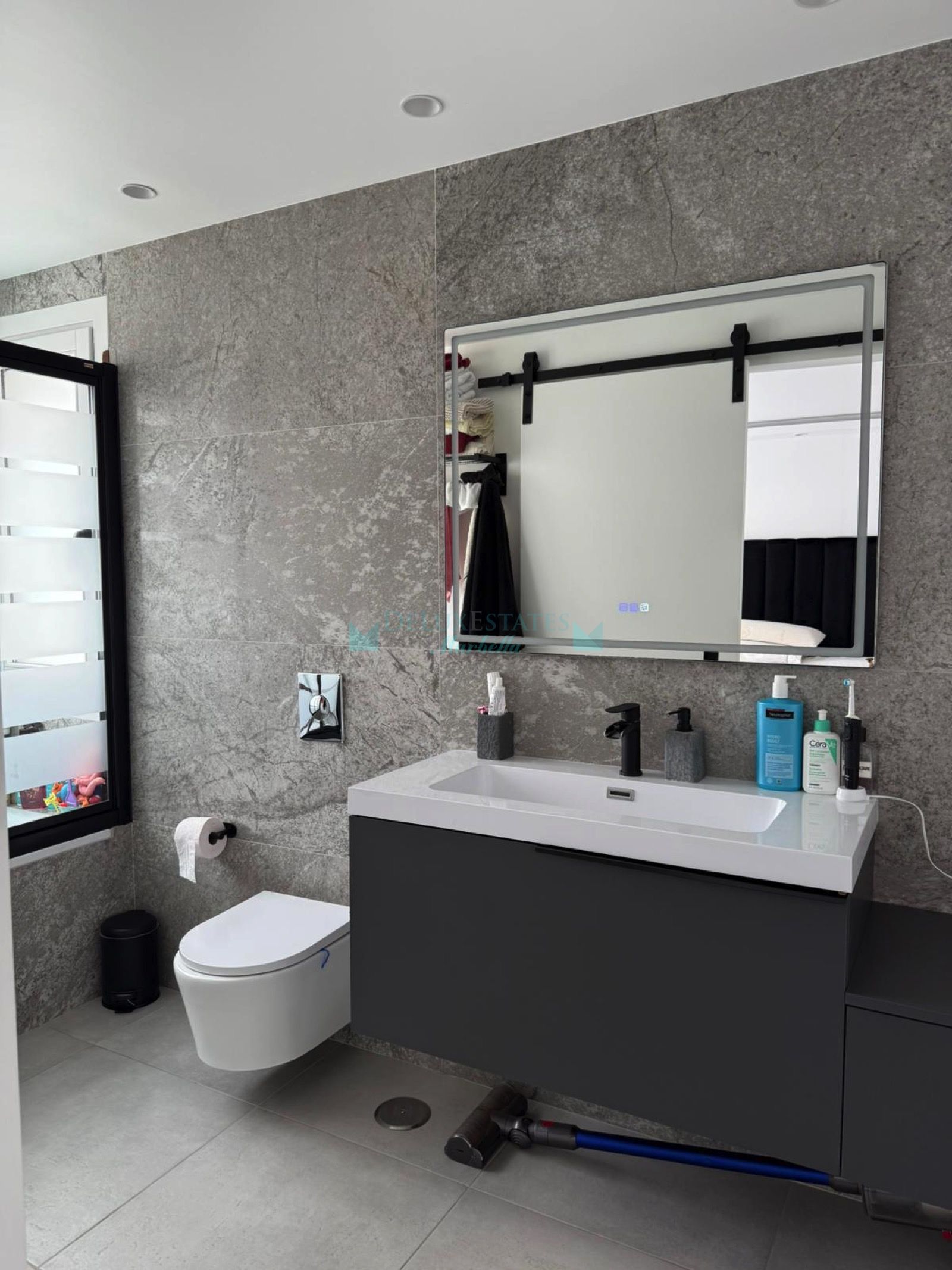 Town House for sale in Bello Horizonte, Marbella East