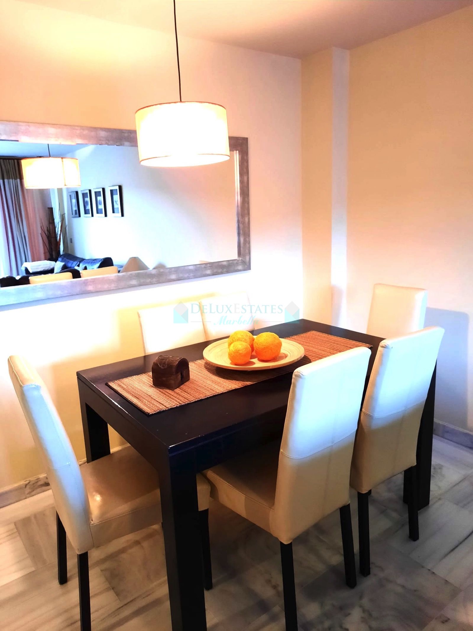 Apartamento en venta en Parque Botanico, Estepona