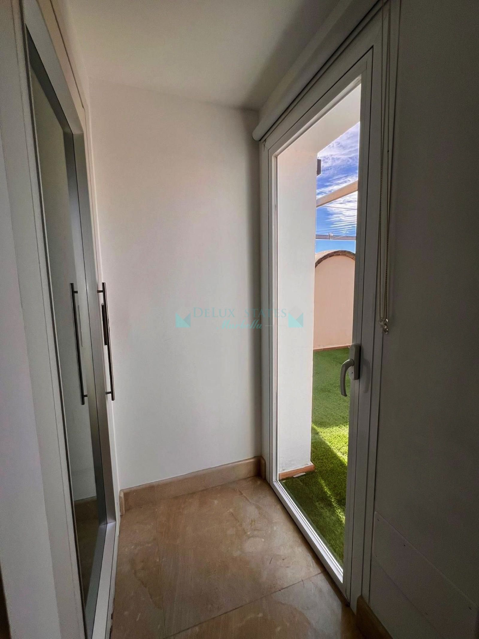 Atico Duplex en venta en Los Almendros, Benahavis