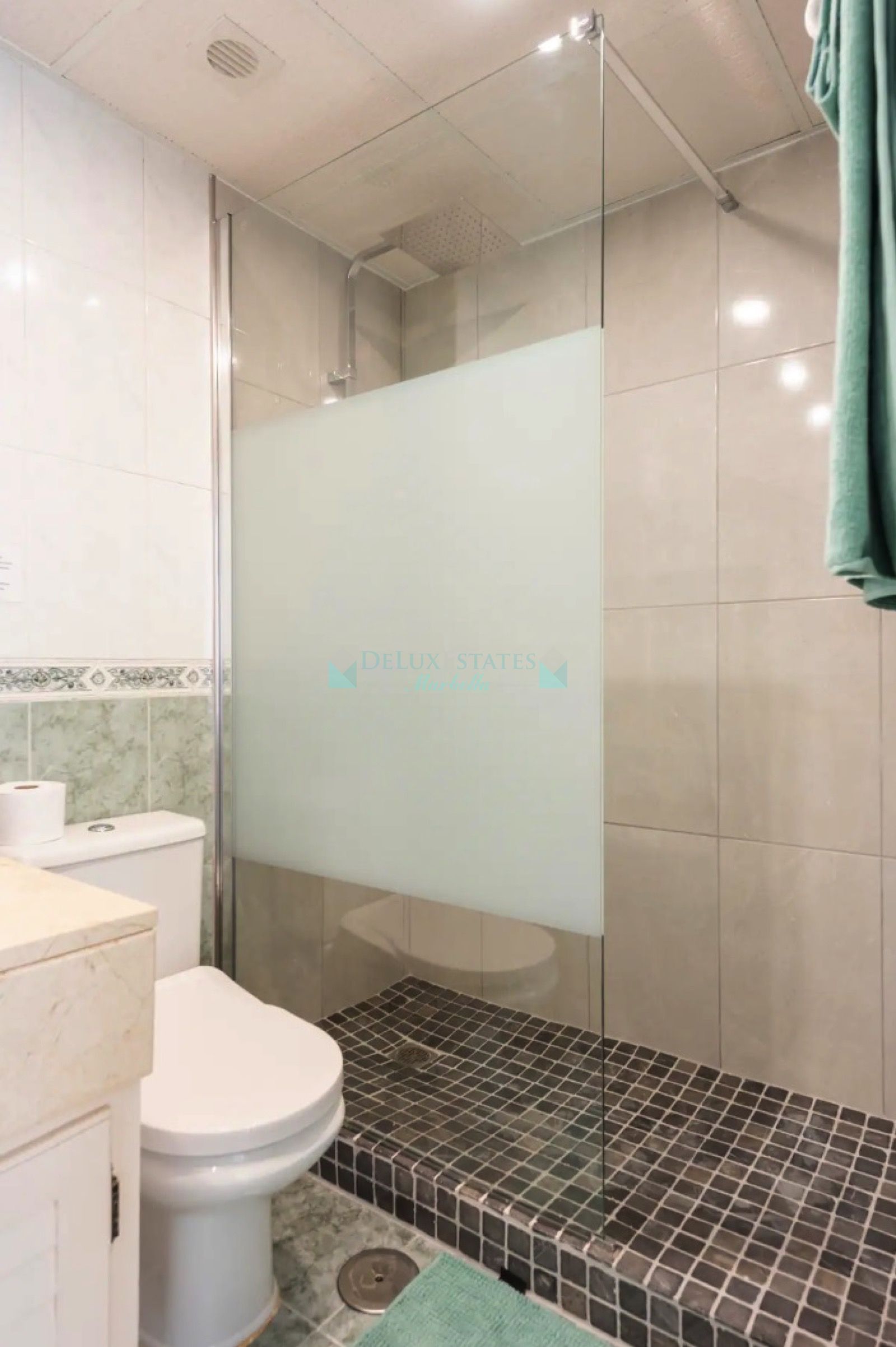 Apartment for sale in Rodeo Alto, Nueva Andalucia