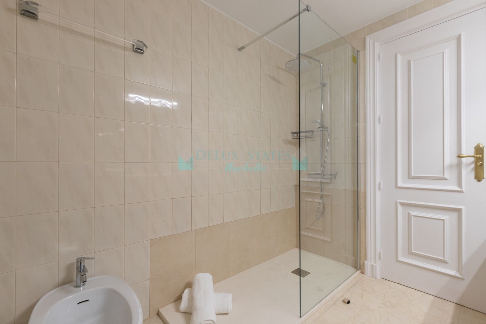 Duplex for rent in Aloha Pueblo, Nueva Andalucia