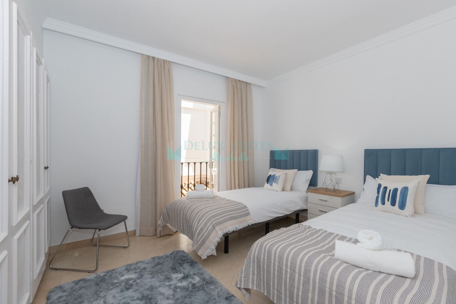 Duplex for rent in Aloha Pueblo, Nueva Andalucia