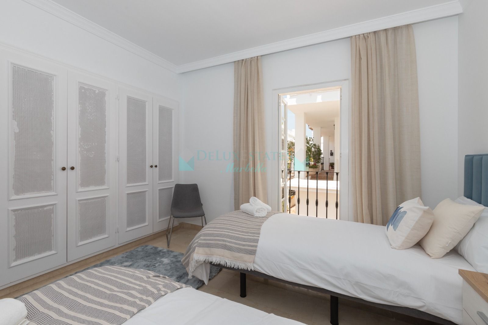 Duplex for rent in Aloha Pueblo, Nueva Andalucia