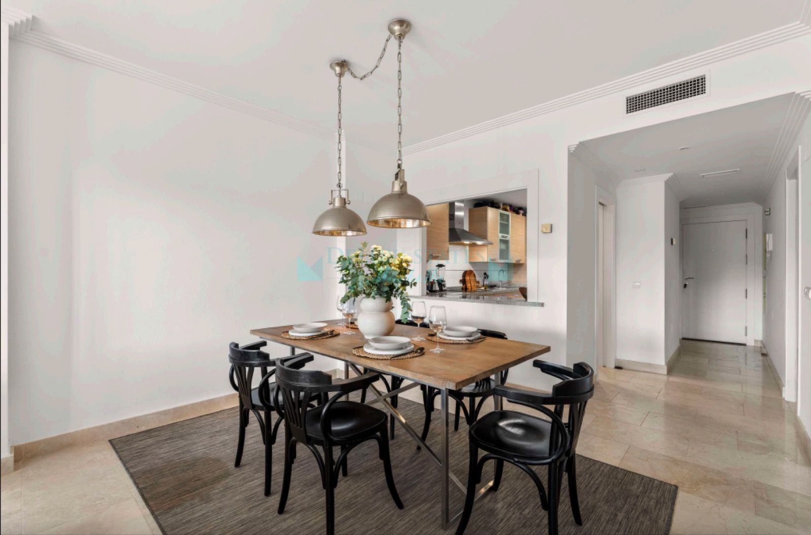 Ground Floor Apartment for sale in Mirador del Paraiso, Benahavis