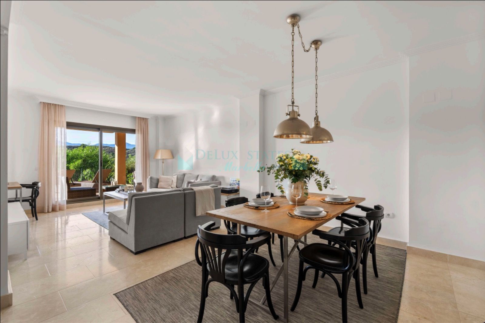 Ground Floor Apartment for sale in Mirador del Paraiso, Benahavis