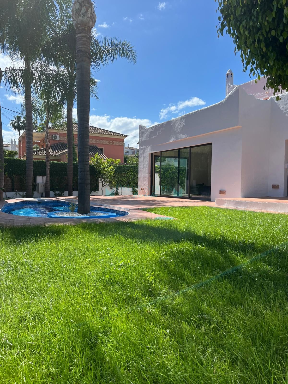 Casa en venta en Nagüeles, Marbella Golden Mile
