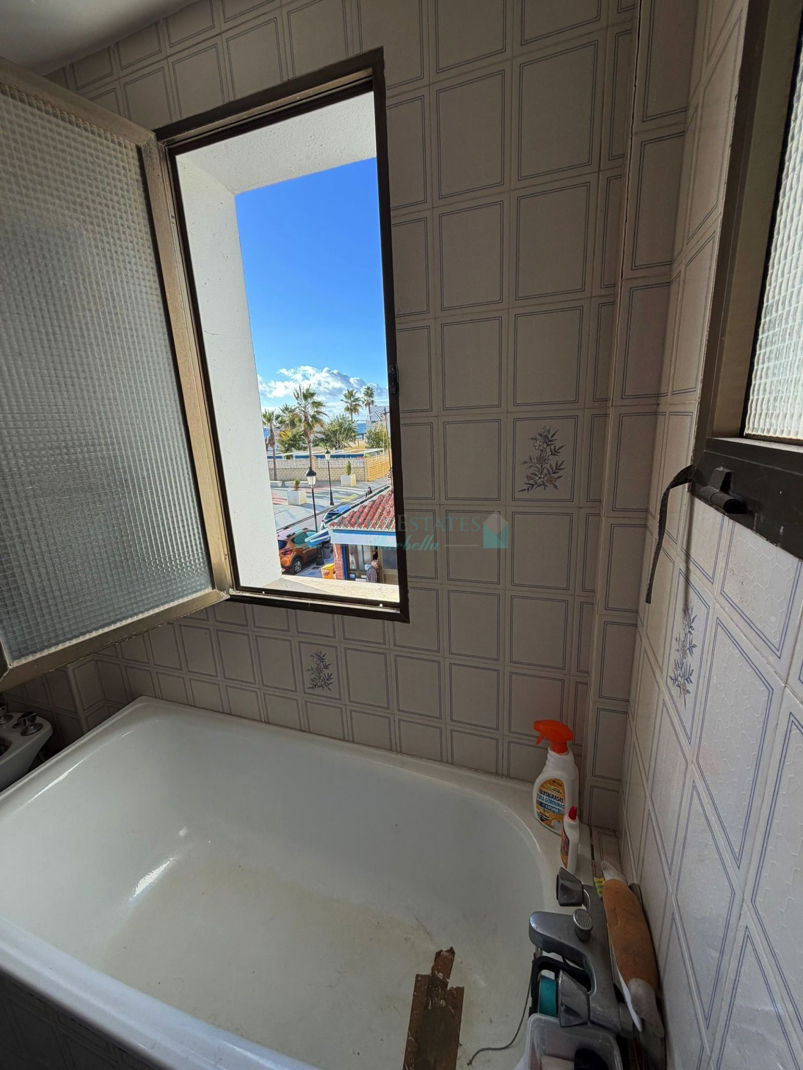 Apartamento en venta en Sabinillas, Manilva