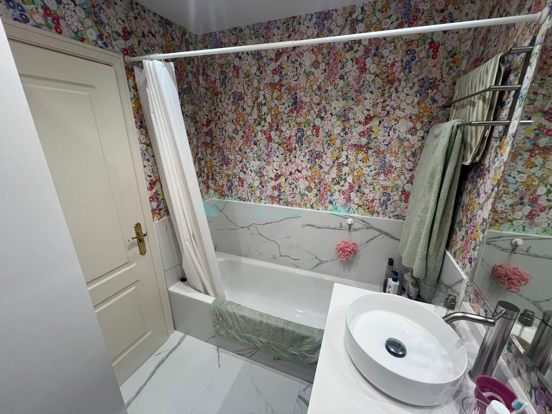 Penthouse for sale in Señorio de Gonzaga, Nueva Andalucia