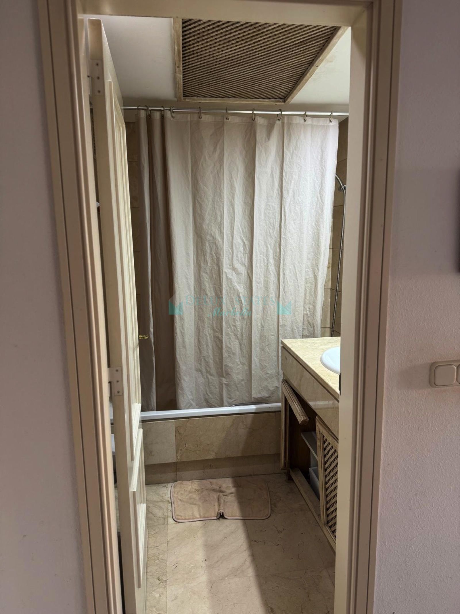 Apartment for sale in Marina Banus, Marbella - Puerto Banus