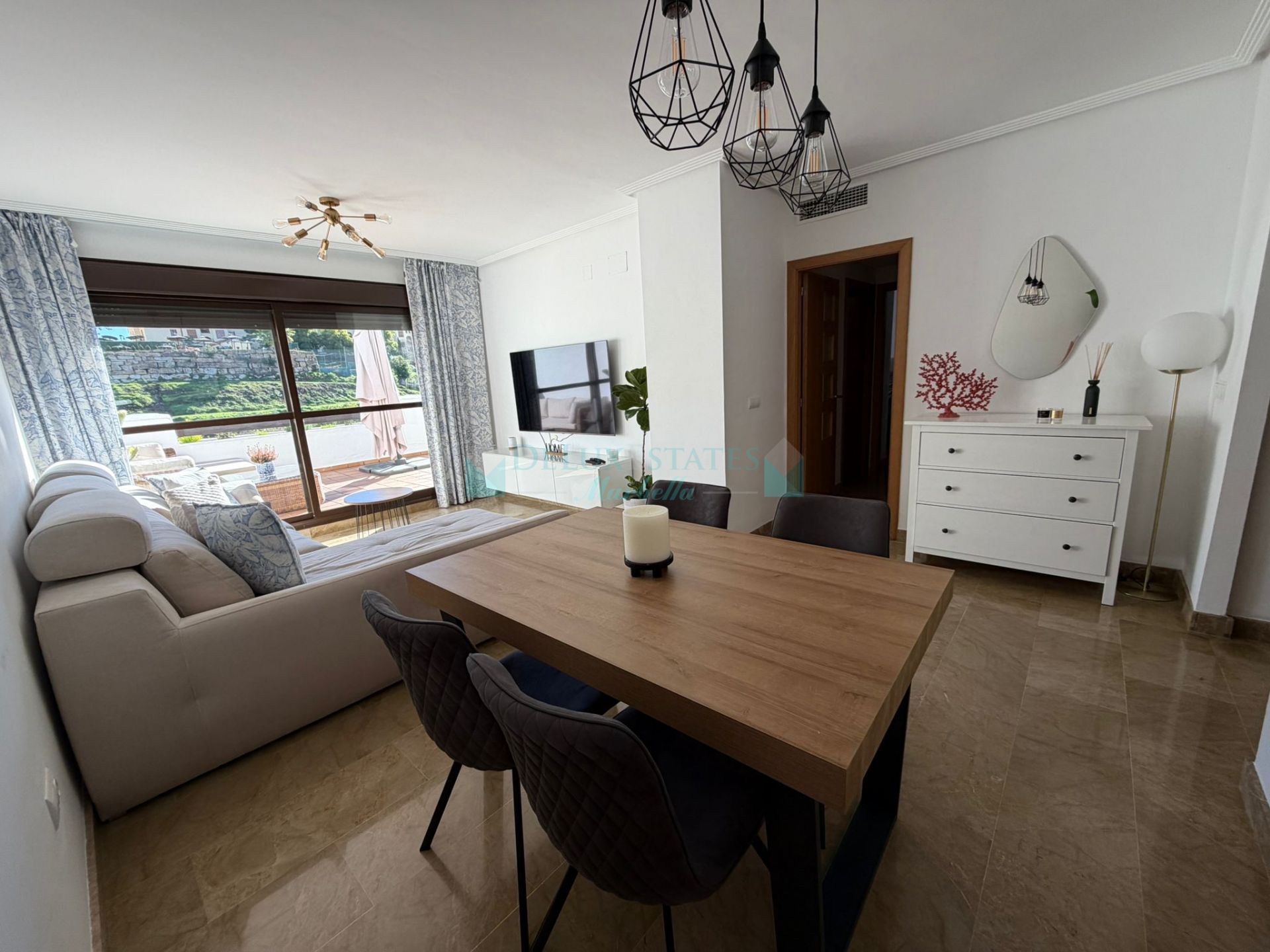 Apartment for sale in La Resina Golf, Estepona