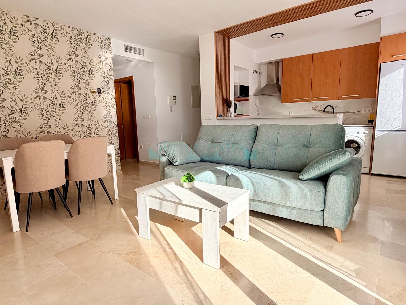 Apartamento en venta en Estepona Puerto, Estepona