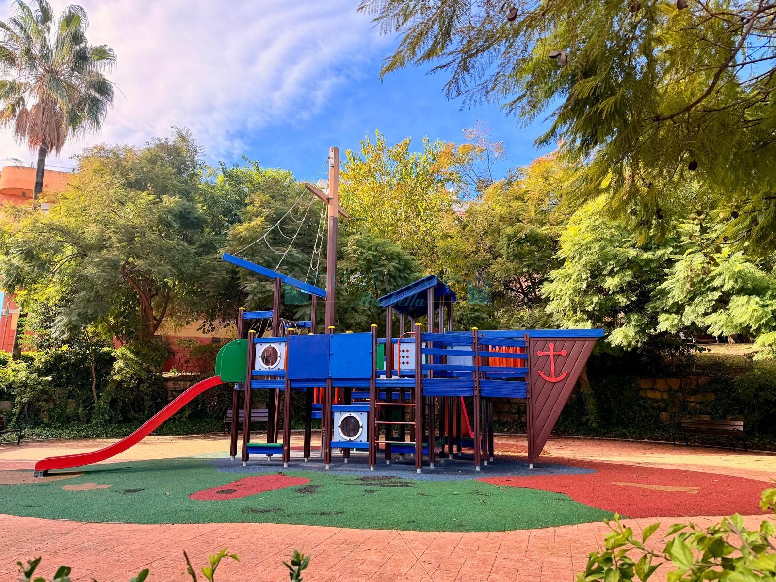 Apartamento en venta en Estepona Puerto, Estepona