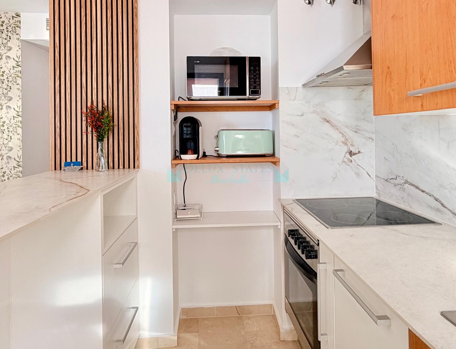 Apartamento en venta en Estepona Puerto, Estepona