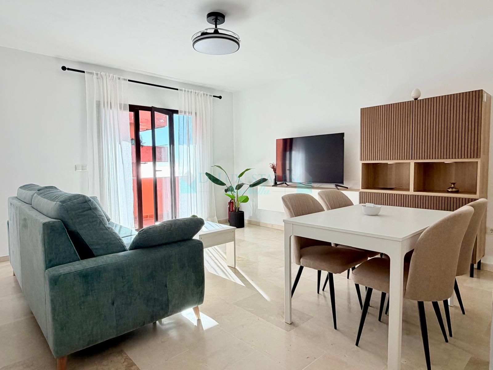 Apartamento en venta en Estepona Puerto, Estepona