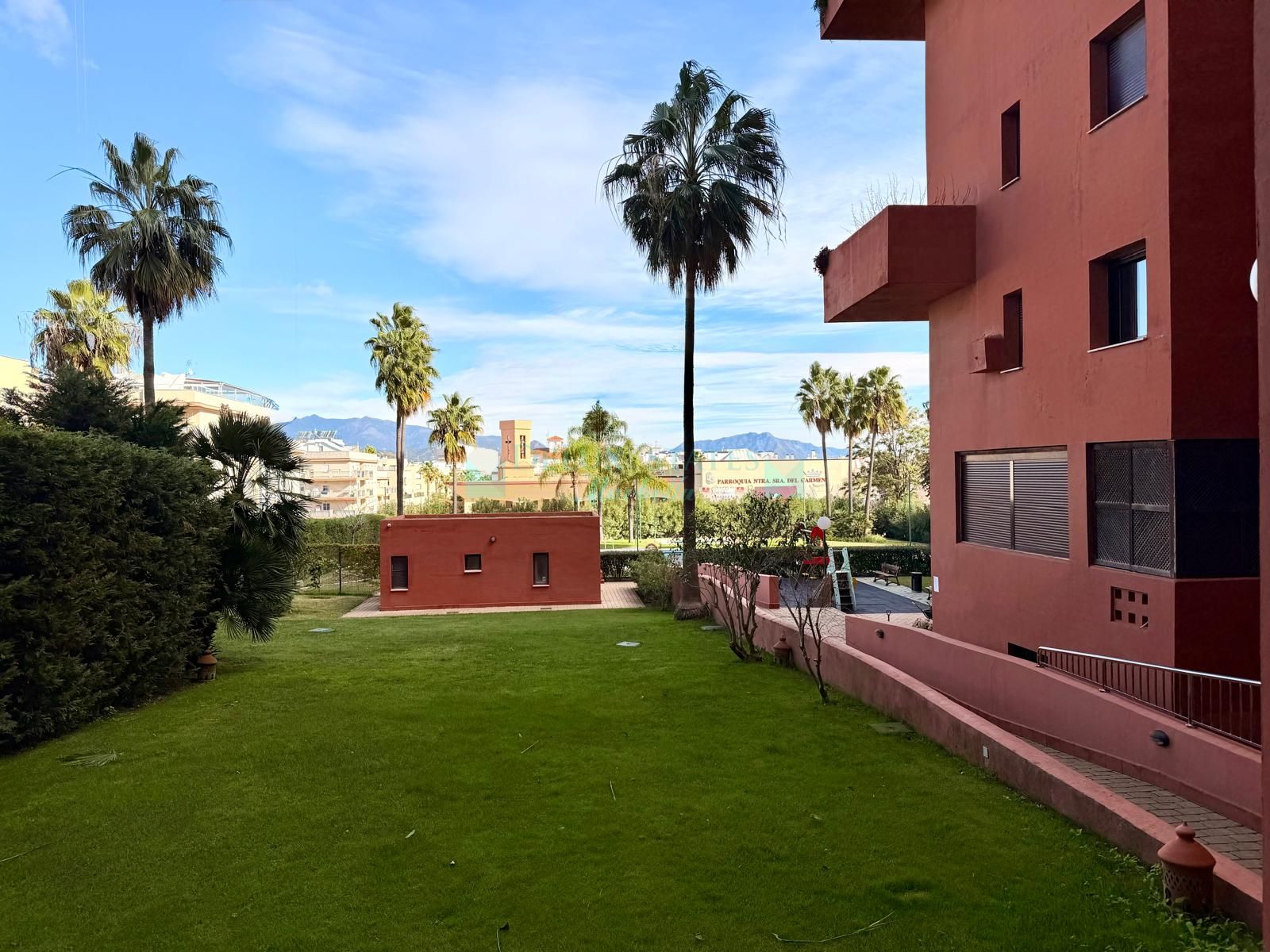 Apartamento en venta en Estepona Puerto, Estepona